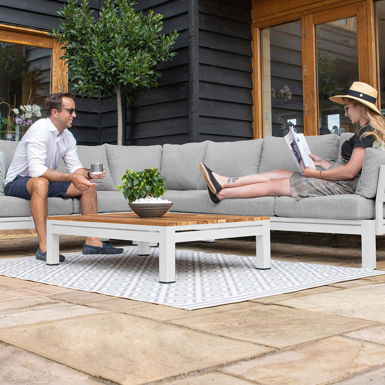 Maze Oslo Corner Group With Teak Coffee Table White Close Up-Better Bed Company
