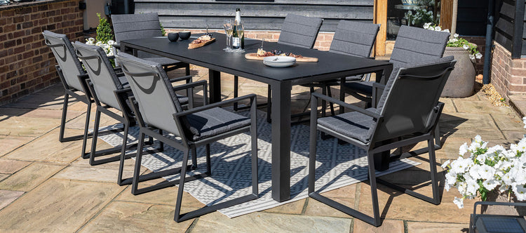 Maze Manhattan 8 Seat Rectangular Dining Set