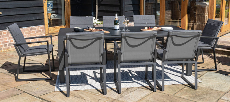 Maze Manhattan 8 Seat Rectangular Dining Set