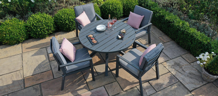 Maze New York 4 Seat Round Dining Set