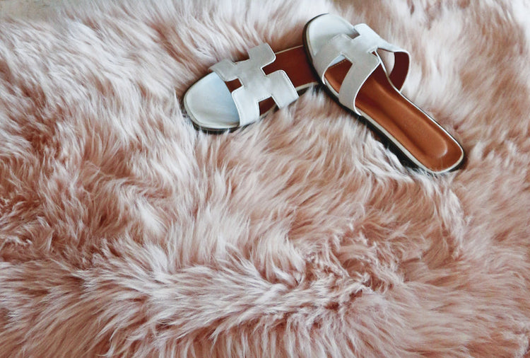 Origins Genuine Sheepskin Blush Pink Rug