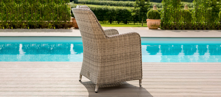 Maze Oxford 6 Seat Round Dining Set With Ice Bucket And Venice Chairs With Lazy Susan