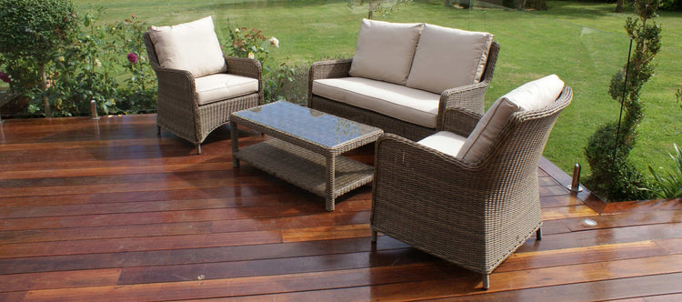Maze Winchester Heritage Square Sofa Set