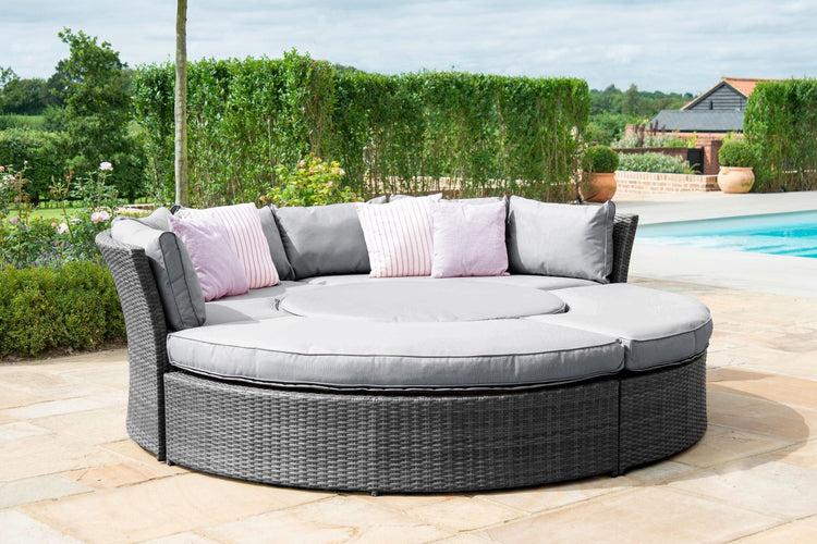 Maze Rattan Chelsea Lifestyle Suite with Glass Table