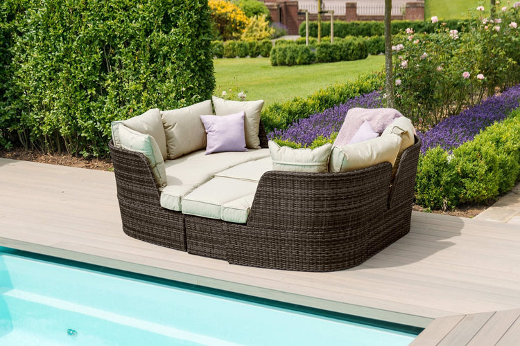 Maze Rattan Cheltenham Daybed