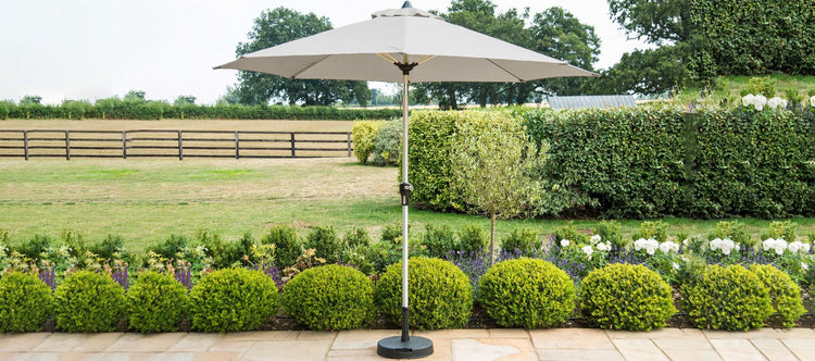 Maze Rattan 2.7m Round Parasol