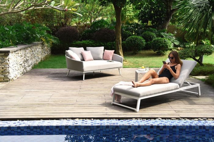 Maze Rattan Allure Sunlounger
