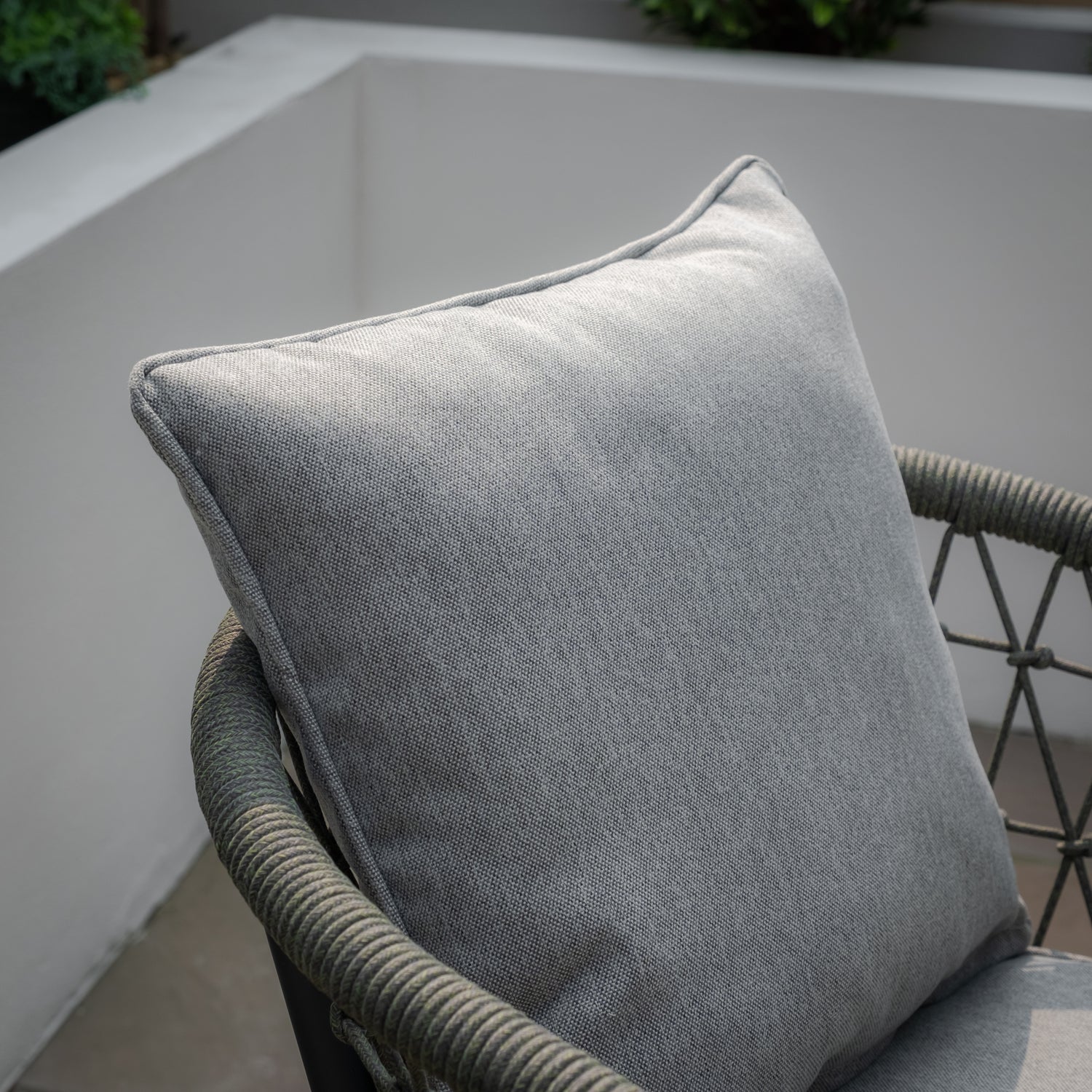 Maze Monaco Rope Weave 4 Seat Round Dining Set Charcoal Cushion-Better Bed Company