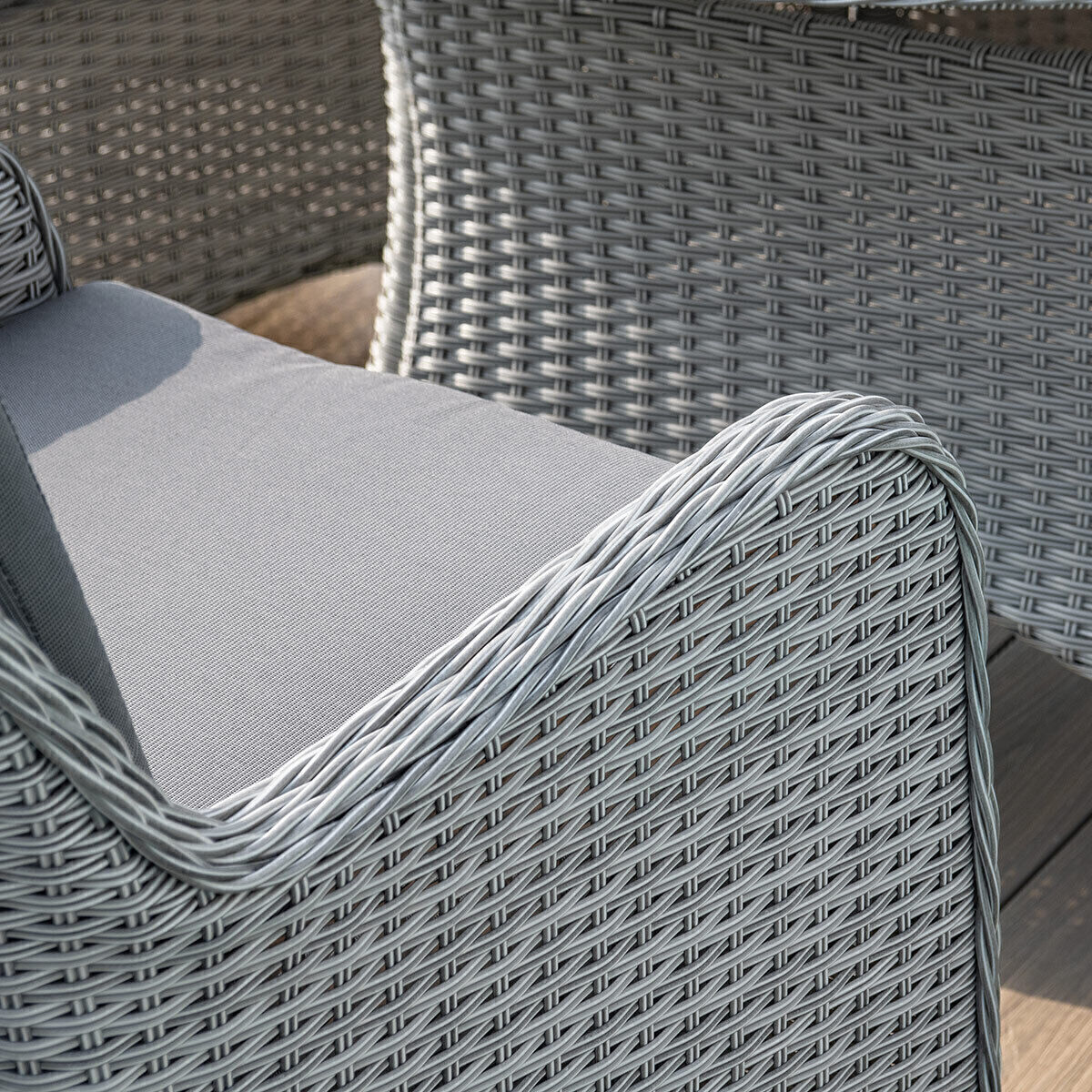 Maze Ascot 4 Seat Round Dining Set Chair Closeup-Better Bed Company