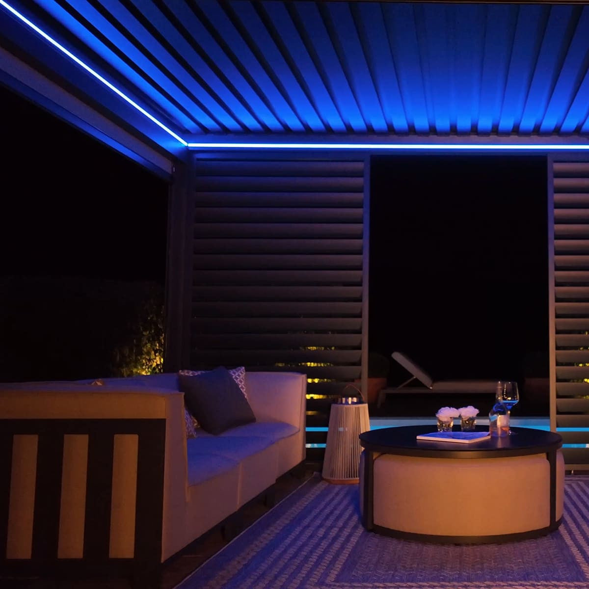 Maze Eden Pergola Aluminium Rectangular 30x40 / Louvre Wall 4m / 3x Blinds Light Blue Lights On-Better Bed Company