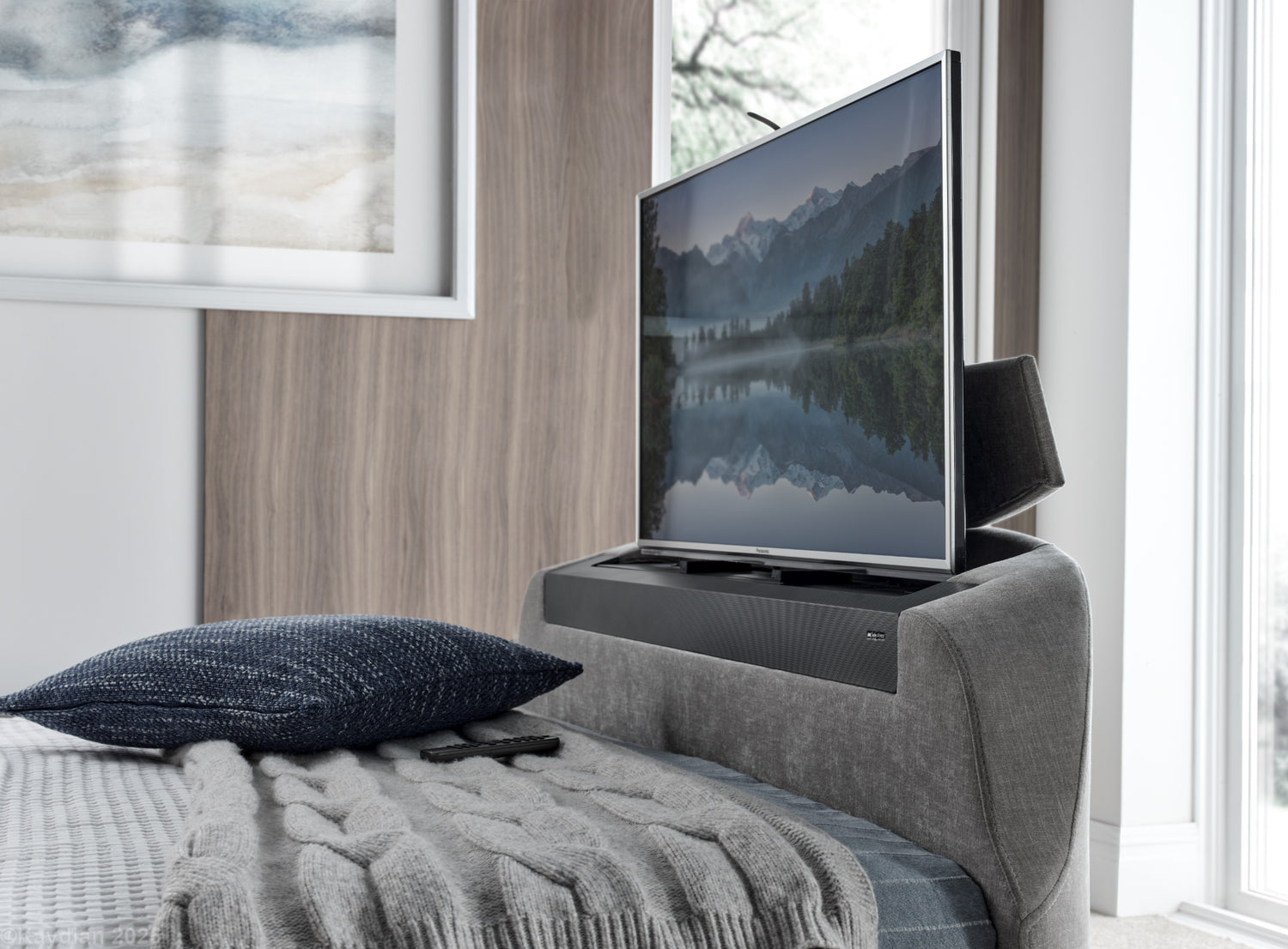 Kaydian Darras Mandarin Light Grey TV Bed with Dolby Atmos System TV Up Detail-Better Bed Company