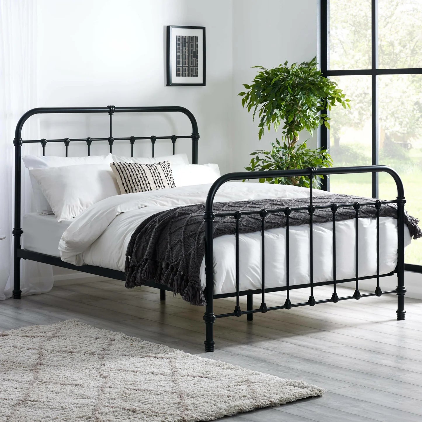 Julian Bowen Logan Metal Bed