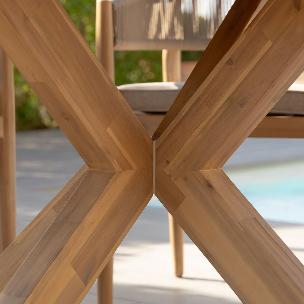 Maze Porto 4 Seat Round Dining Set Wood Close Up-Better Bed Company