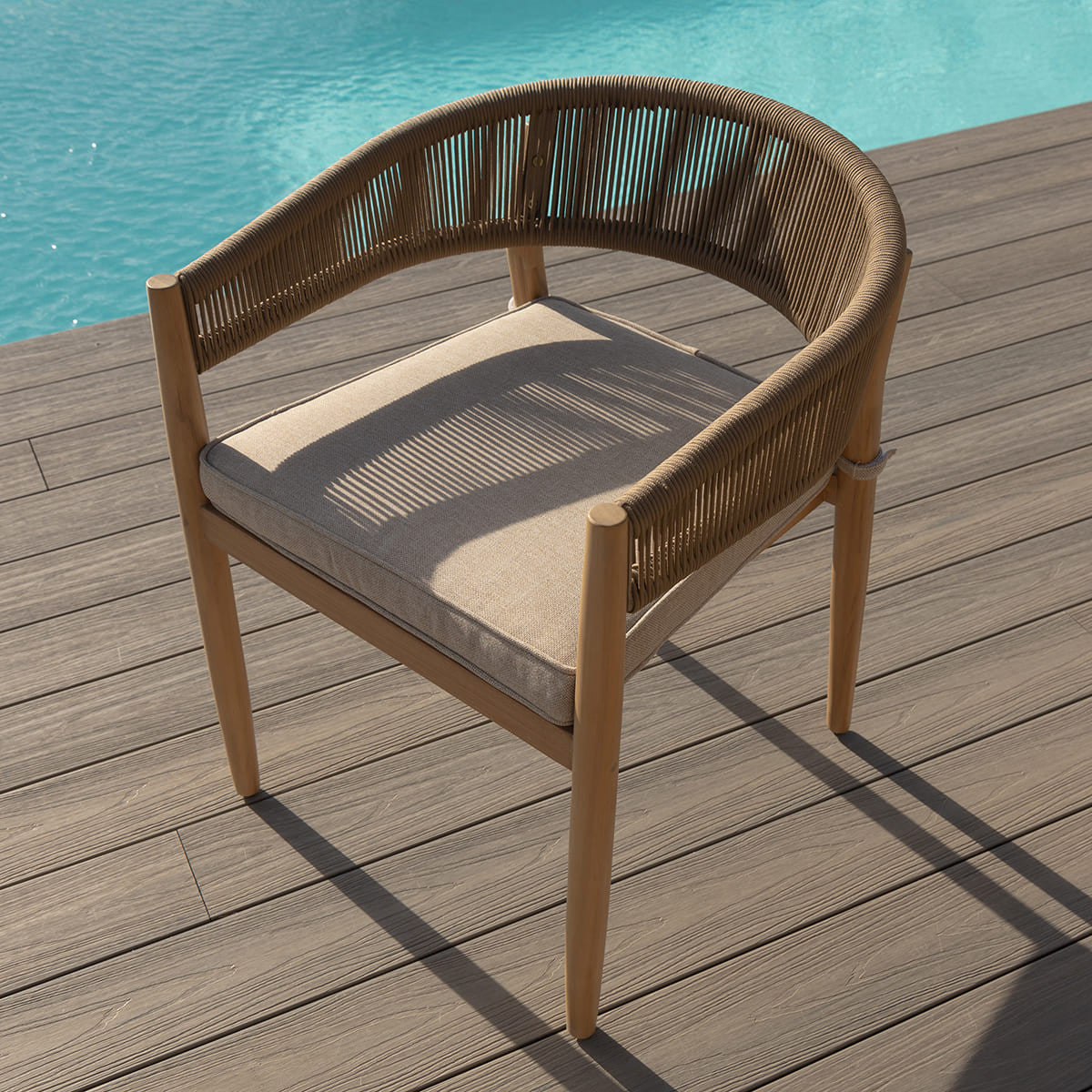 Maze Porto 8 Seat Rectangular Dining Set Cushion On Seat-Better Bed Company