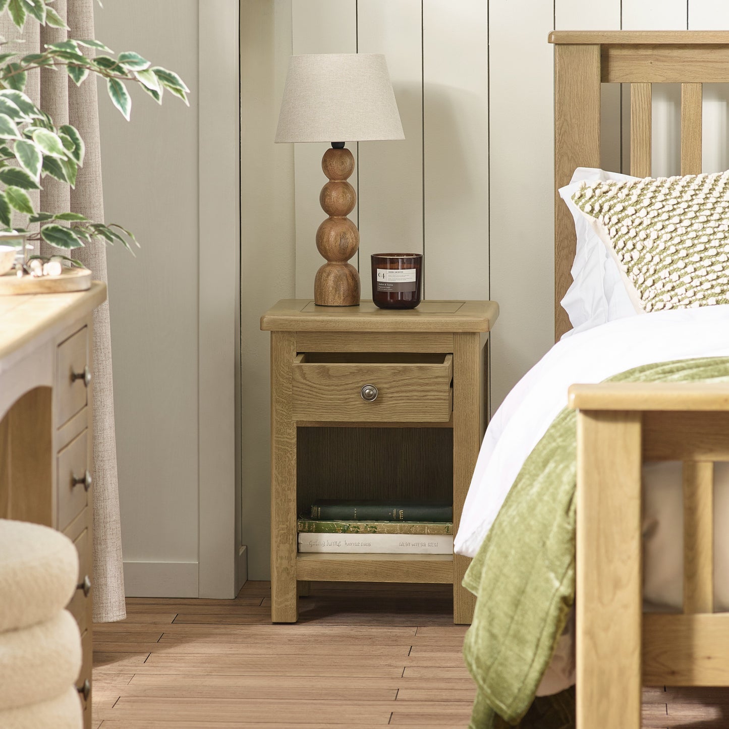 Julian Bowen Windsor 1 Drawer Bedside-Better Bed Company