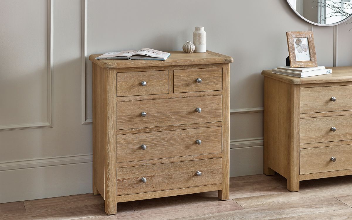 Julian Bowen Memphis Limed Oak 3 + 2 Drawer Chest Round Handles-Better Bed Company