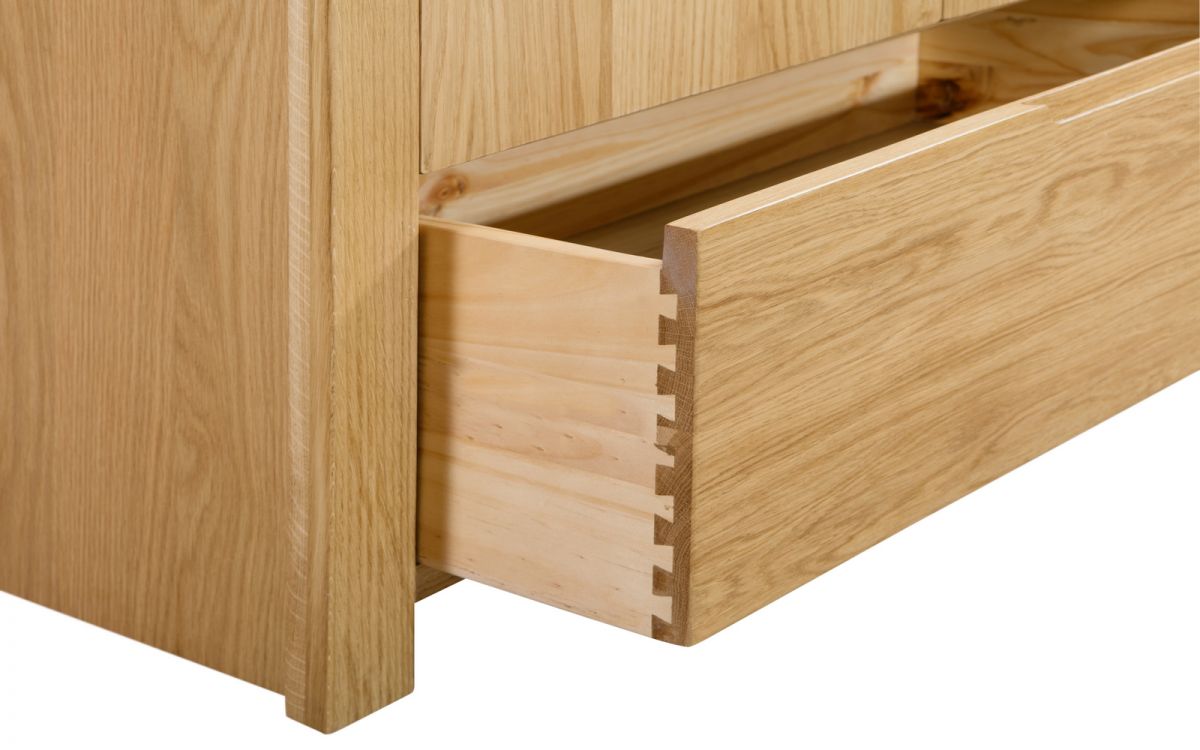 Julian Bowen Curve 6 Draw Wide Chest Of Draws