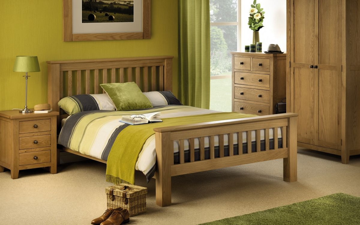 Julian Bowen Marlborough Oak 3 Drawer Bedside
