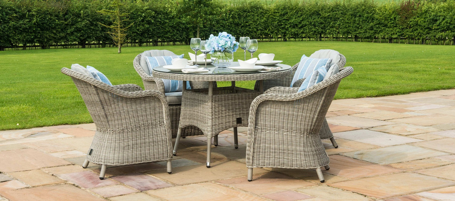 Maze Oxford Seat Round Dining Set With Heritage Chairs