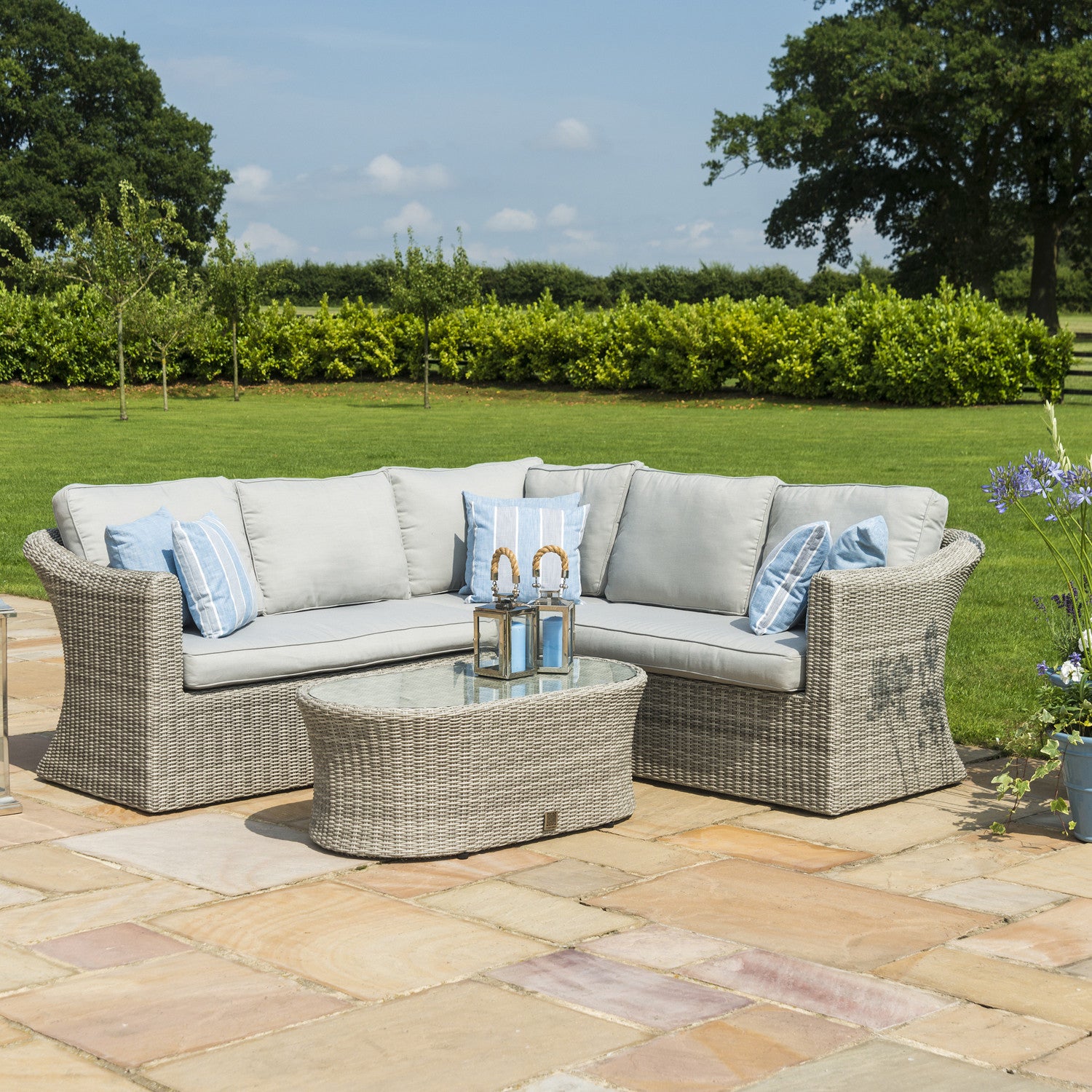 Maze Rattan Oxford Small Corner Group Sofa Set