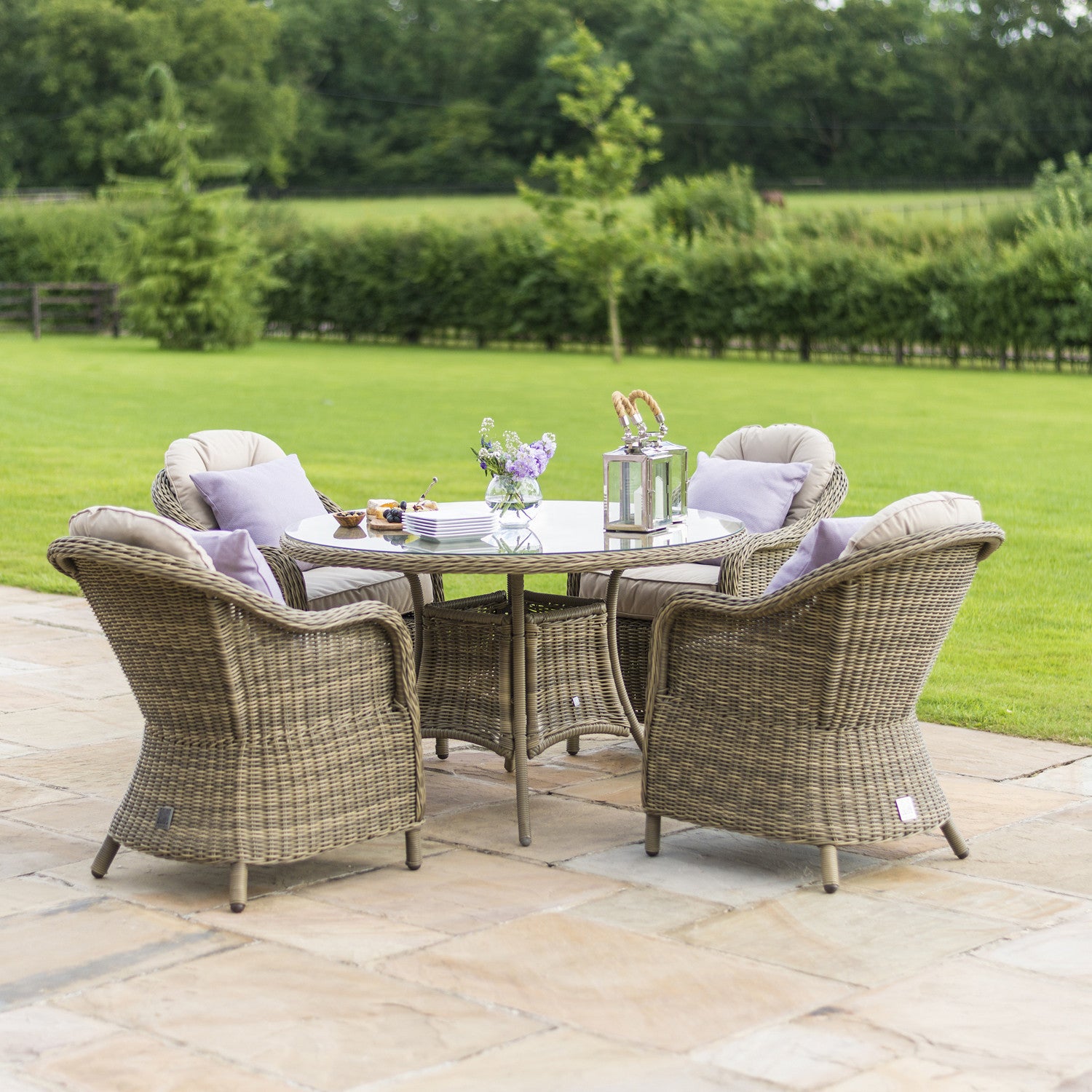 Maze Rattan Winchester 4 Seat Round Dining Set With Heritage Chairs