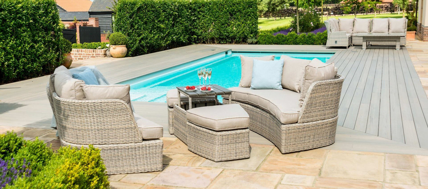 Maze Cotswold Daybed