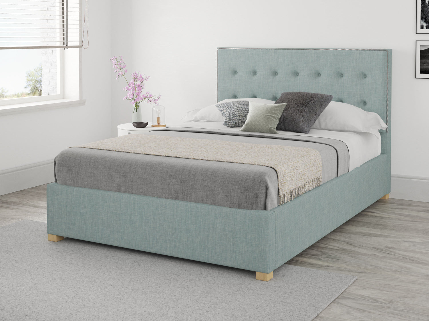 Aspire Furniture Wren Ottoman Bed